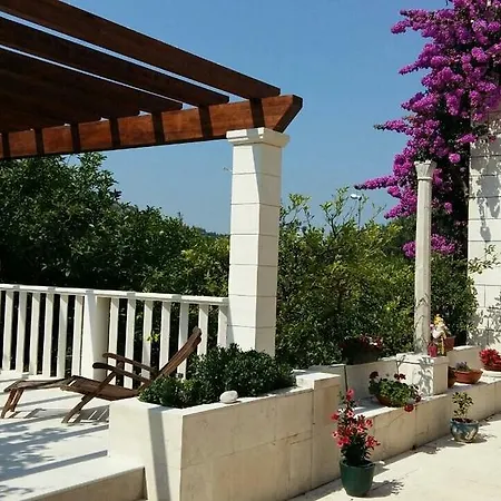 Apartment Husanovic