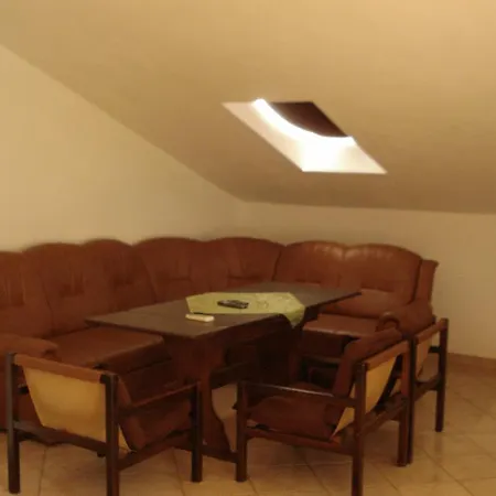 Husanovic Apartment *
