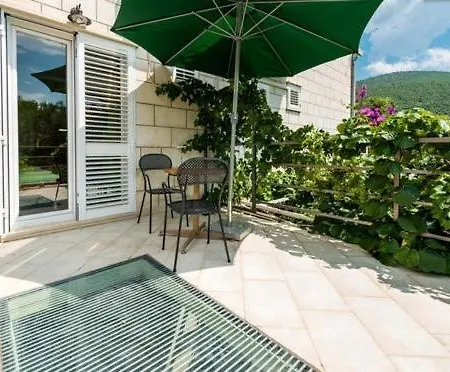 Apartment Husanovic