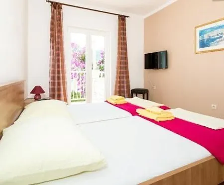 Husanovic Apartment *