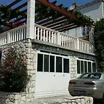 Apartment Husanovic Mokosica