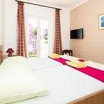 Husanovic Apartment *