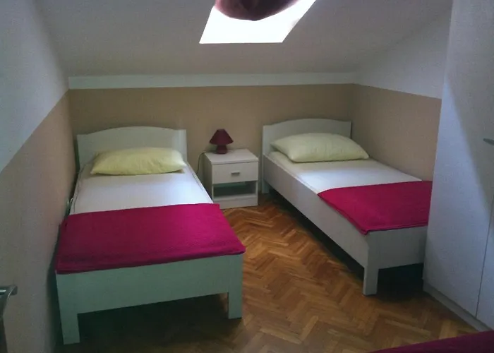 Husanovic Apartamento *